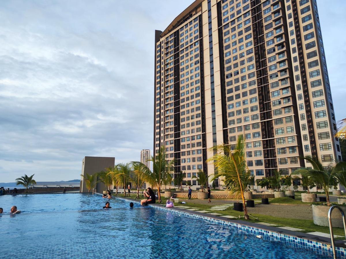 Jesselton Quay Suites Kota Kinabalu Exterior photo